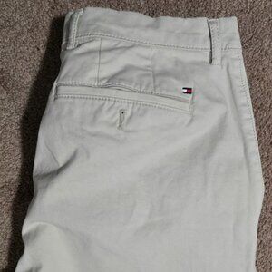 32/30 Mens Tommy Hilfiger Dress Pants